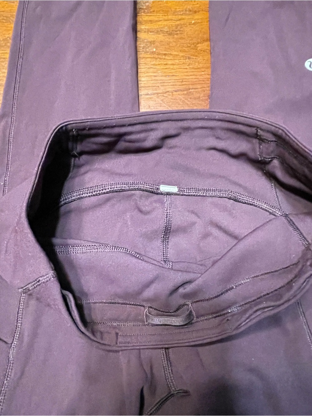 lululemon athletica Purple Leggings women’s size 4 - Picture 2 of 4